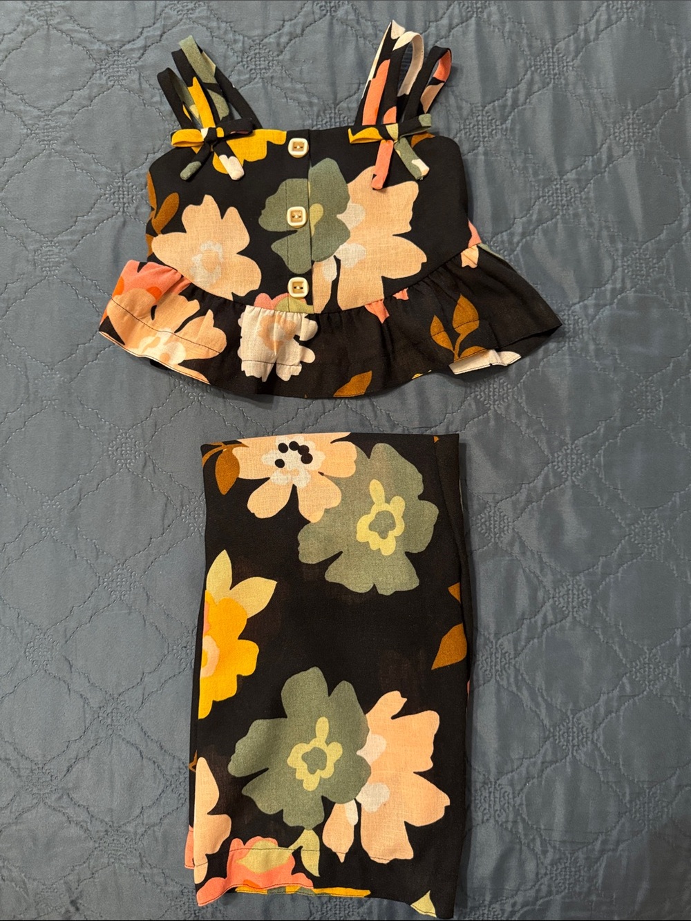 Girls Black Floral Two-Piece Pants Set